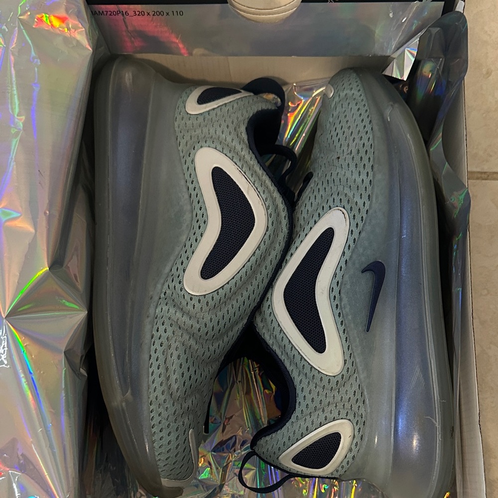 Nike Air Max 720